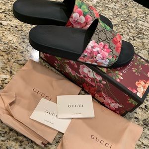 Gucci slides